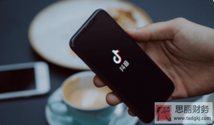 抖音營業(yè)執(zhí)照馬上到期了怎么辦？（申請延遲教程）